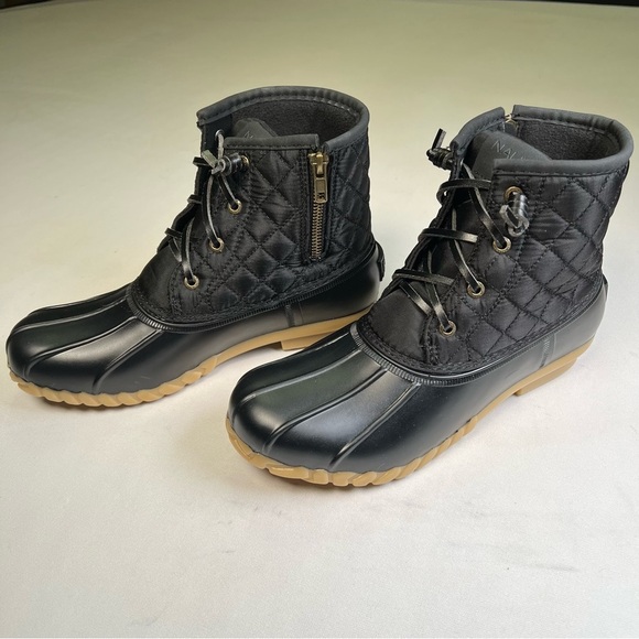 Nautica Women's Saltwater Boots brand new size 8, gorgeous saltwater boots - Picture 2 of 13